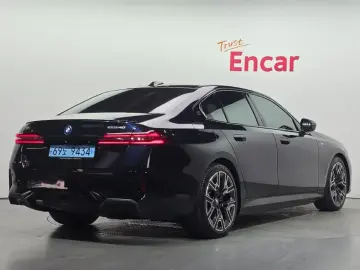 2023 BMW i5 с пробегом 32 280 км