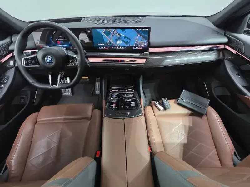 2023 BMW i5 с пробегом 32 280 км