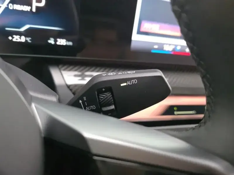 2023 BMW i5 с пробегом 32 280 км