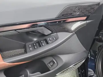 2023 BMW i5 с пробегом 32 280 км