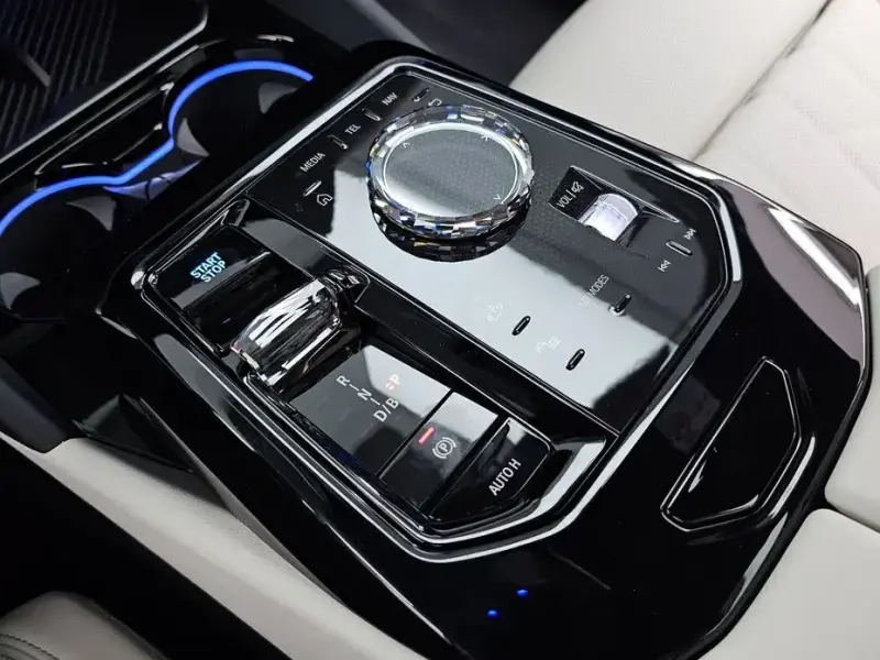2026 BMW i5 с пробегом 482 км