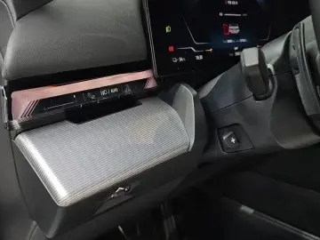 2025 BMW i5 с пробегом 39 003 км