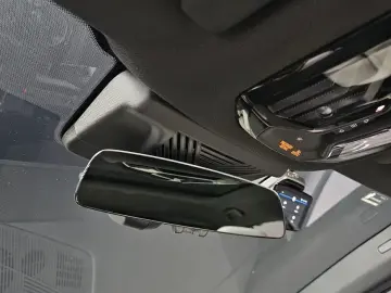 2025 BMW i5 с пробегом 39 003 км
