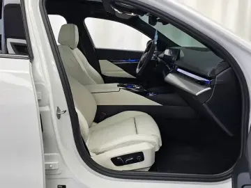 2026 BMW i5 с пробегом 482 км