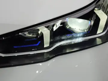2025 BMW i5 с пробегом 39 003 км