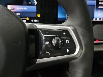 2025 BMW i5 с пробегом 39 003 км