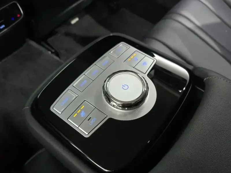 2023 Genesis G80 с пробегом 83 725 км