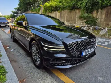 2023 Genesis G80 с пробегом 5 800 км