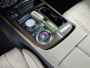 2023 Genesis G80 с пробегом 40 747 км