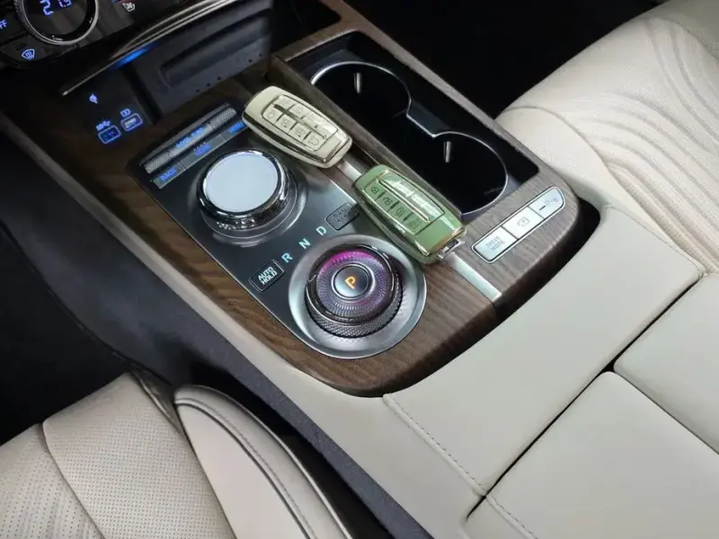 2023 Genesis G80 с пробегом 40 747 км