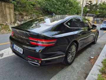 2023 Genesis G80 с пробегом 5 800 км