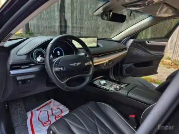 2023 Genesis G80 с пробегом 5 800 км
