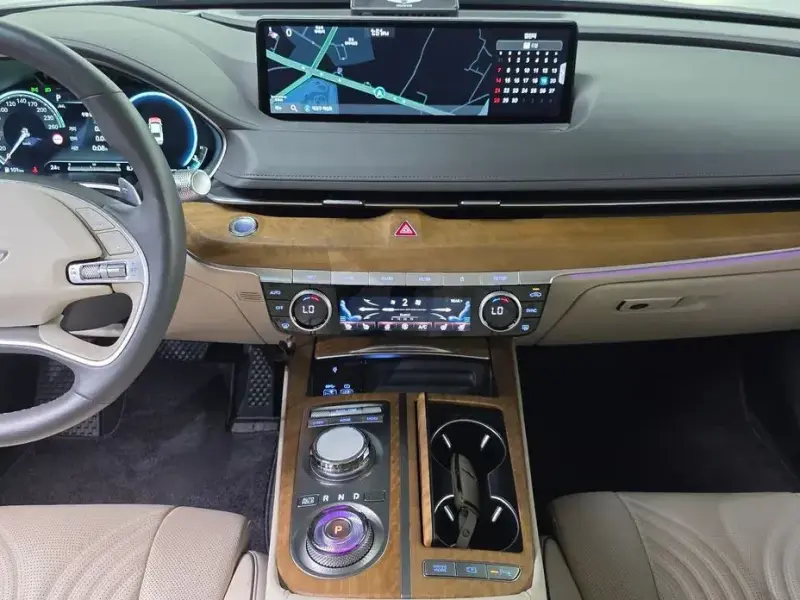 2023 Genesis G80 с пробегом 66 340 км
