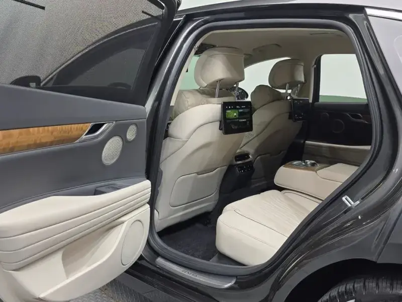 2023 Genesis G80 с пробегом 66 340 км