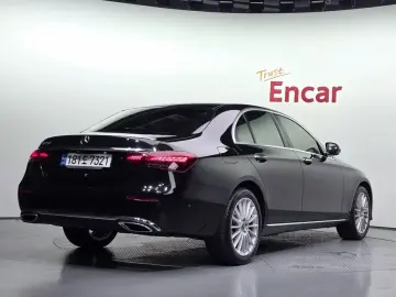 2021 Mercedes-Benz E-Класс с пробегом 50 699 км