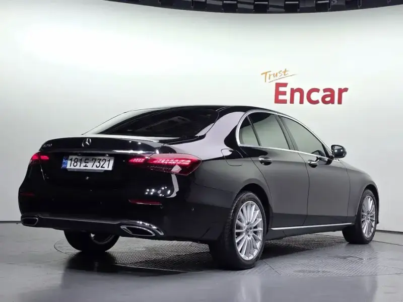2021 Mercedes-Benz E-Класс с пробегом 50 699 км