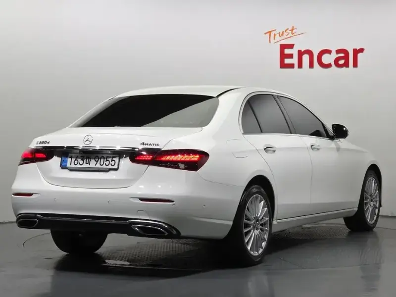2021 Mercedes-Benz E-Класс с пробегом 66 418 км