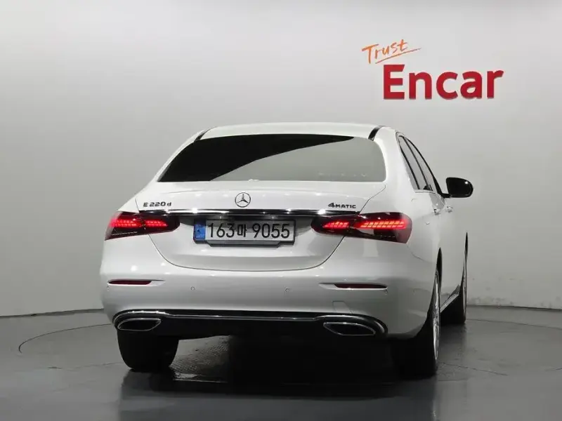 2021 Mercedes-Benz E-Класс с пробегом 66 418 км