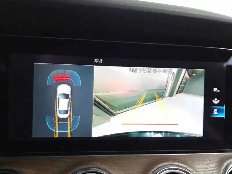 2021 Mercedes-Benz E-Класс с пробегом 50 699 км