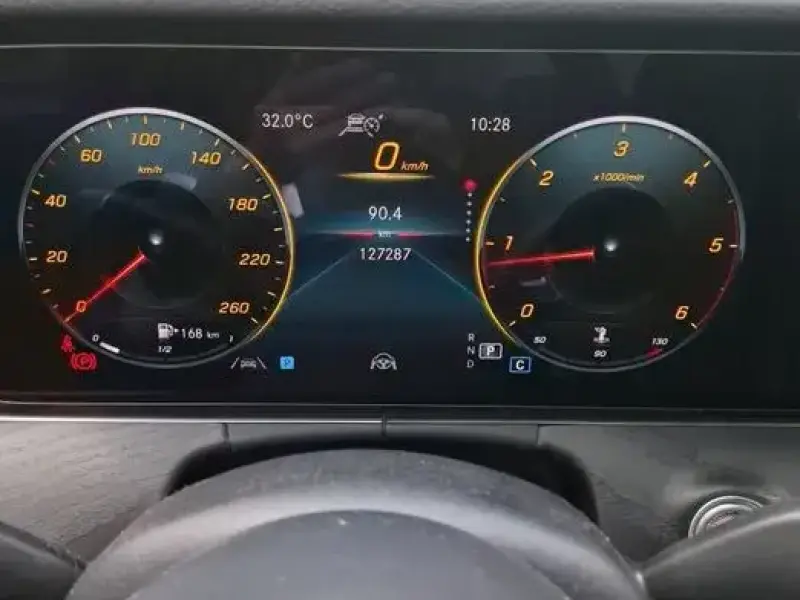 2021 Mercedes-Benz E-Класс с пробегом 127 287 км