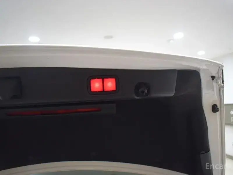 2022 Mercedes-Benz E-Класс с пробегом 63 211 км
