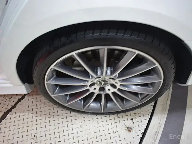 2022 Mercedes-Benz E-Класс с пробегом 63 211 км
