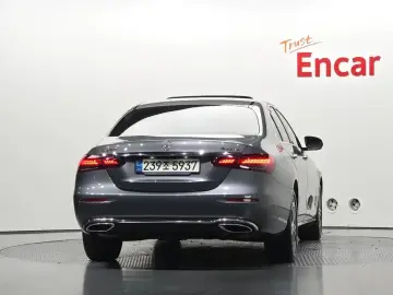 2021 Mercedes-Benz E-Класс с пробегом 121 524 км