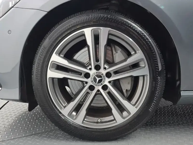 2021 Mercedes-Benz E-Класс с пробегом 121 524 км