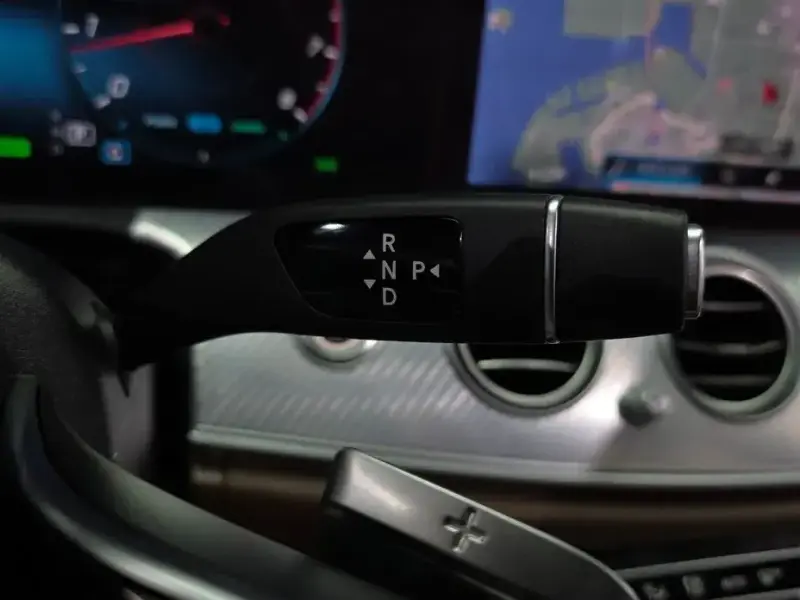 2021 Mercedes-Benz E-Класс с пробегом 121 524 км