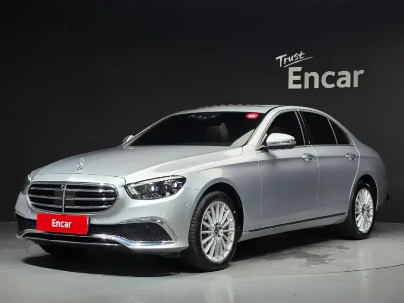 2022 Mercedes-Benz E-Класс с пробегом 26 557 км