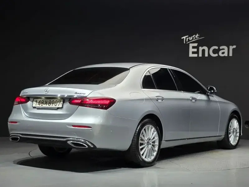 2022 Mercedes-Benz E-Класс с пробегом 26 557 км