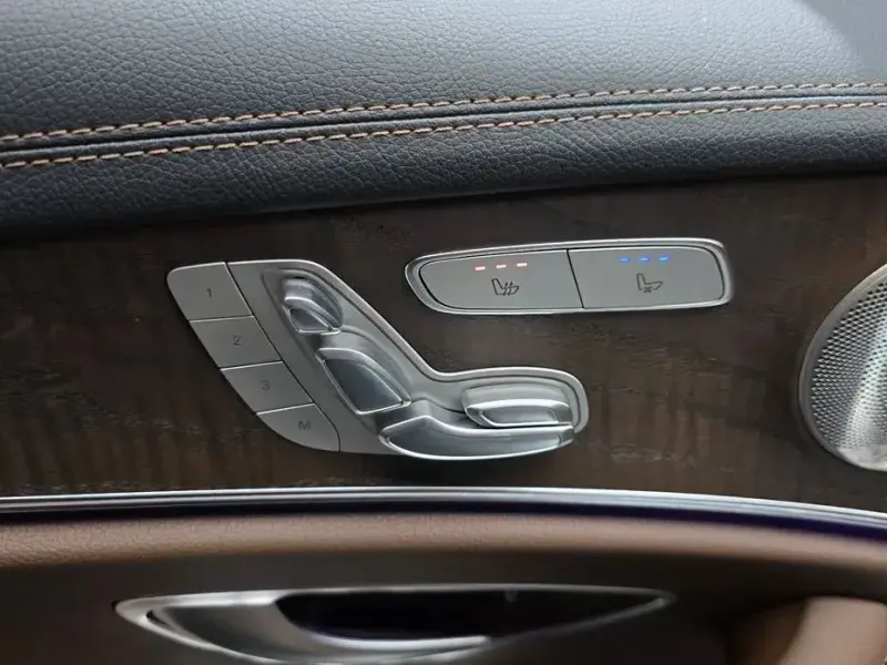 2022 Mercedes-Benz E-Класс с пробегом 26 557 км