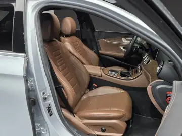 2022 Mercedes-Benz E-Класс с пробегом 26 557 км