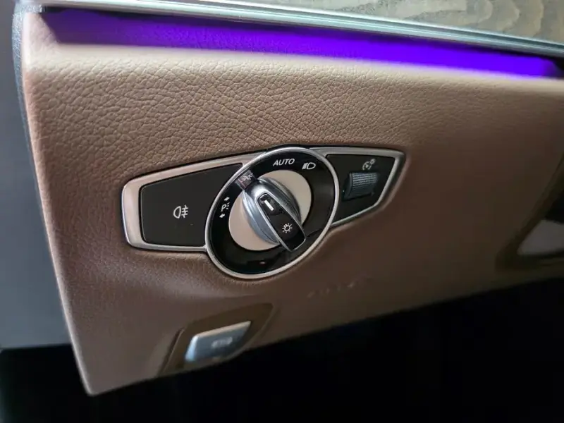2022 Mercedes-Benz E-Класс с пробегом 26 557 км