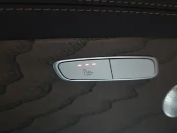 2022 Mercedes-Benz E-Класс с пробегом 26 557 км