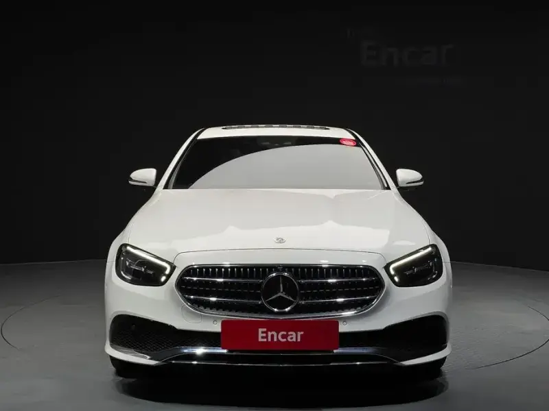 2022 Mercedes-Benz E-Класс с пробегом 30 679 км