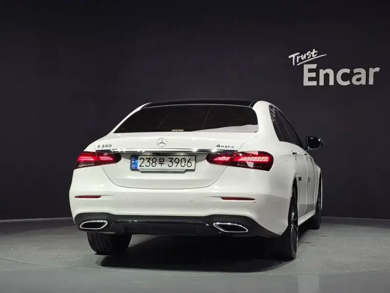 2023 Mercedes-Benz E-Класс с пробегом 40 531 км