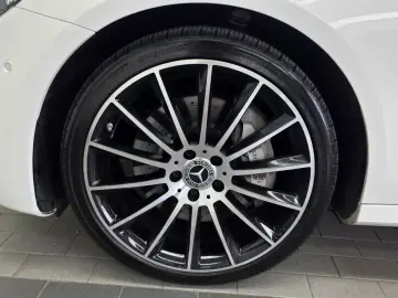 2023 Mercedes-Benz E-Класс с пробегом 40 531 км
