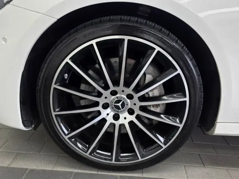 2023 Mercedes-Benz E-Класс с пробегом 40 531 км