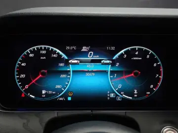 2022 Mercedes-Benz E-Класс с пробегом 30 679 км