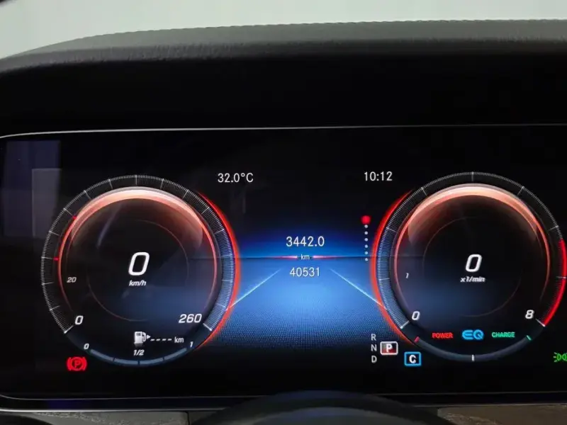 2023 Mercedes-Benz E-Класс с пробегом 40 531 км