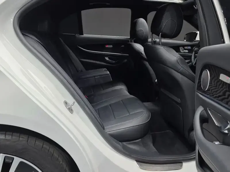 2022 Mercedes-Benz E-Класс с пробегом 30 679 км