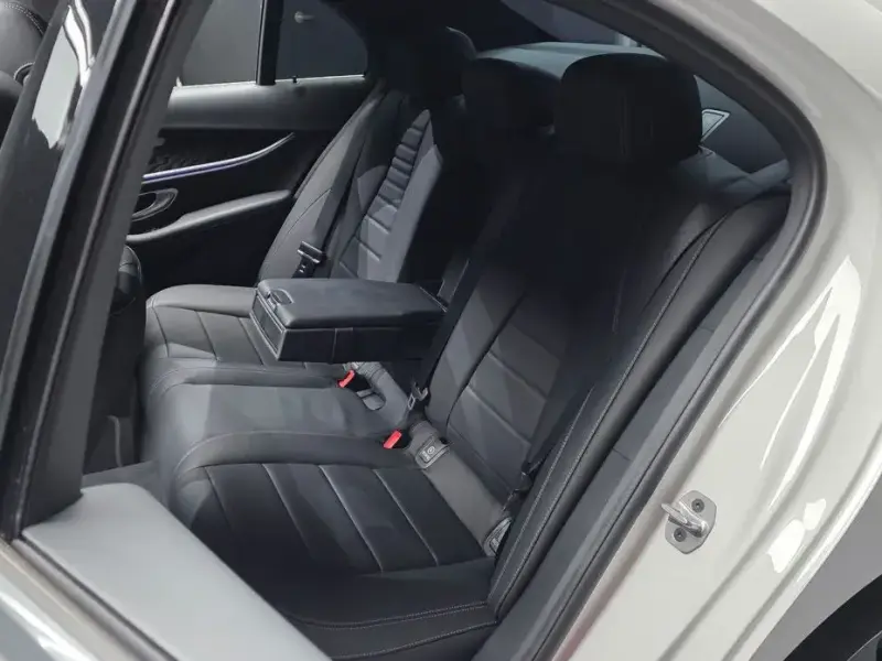 2022 Mercedes-Benz E-Класс с пробегом 30 679 км