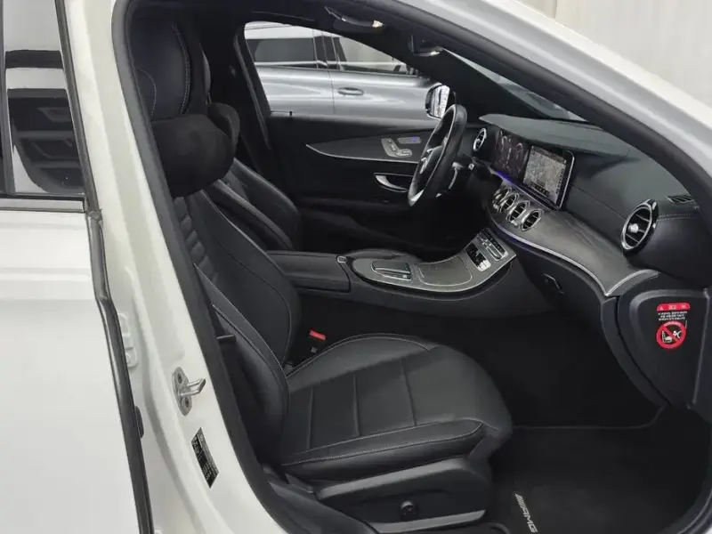 2023 Mercedes-Benz E-Класс с пробегом 40 531 км