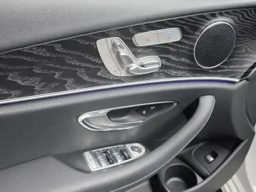 2022 Mercedes-Benz E-Класс с пробегом 30 679 км