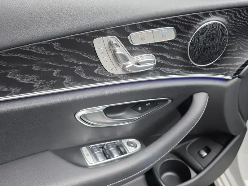 2022 Mercedes-Benz E-Класс с пробегом 30 679 км