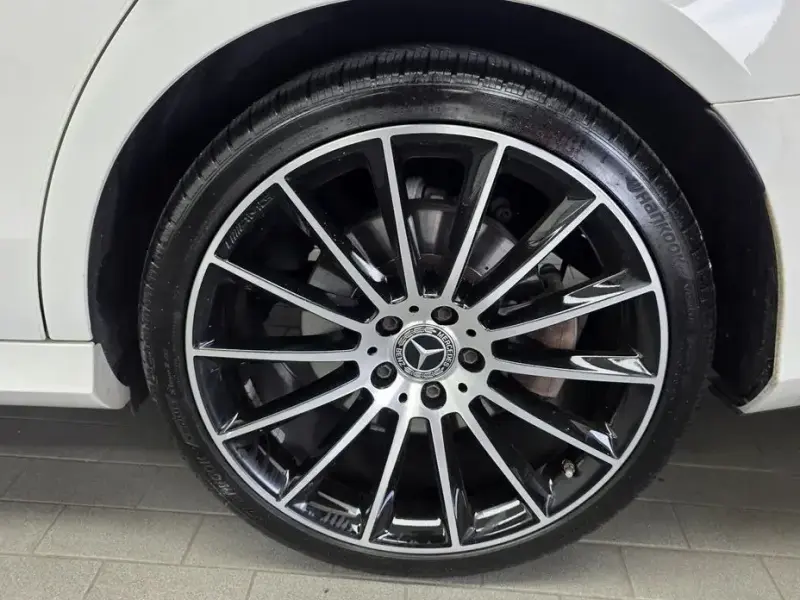 2023 Mercedes-Benz E-Класс с пробегом 40 531 км