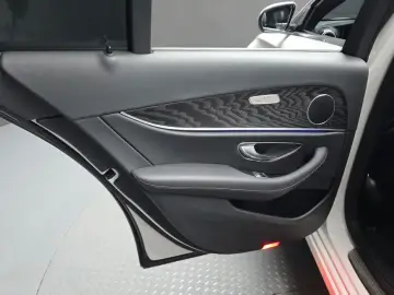 2022 Mercedes-Benz E-Класс с пробегом 30 679 км