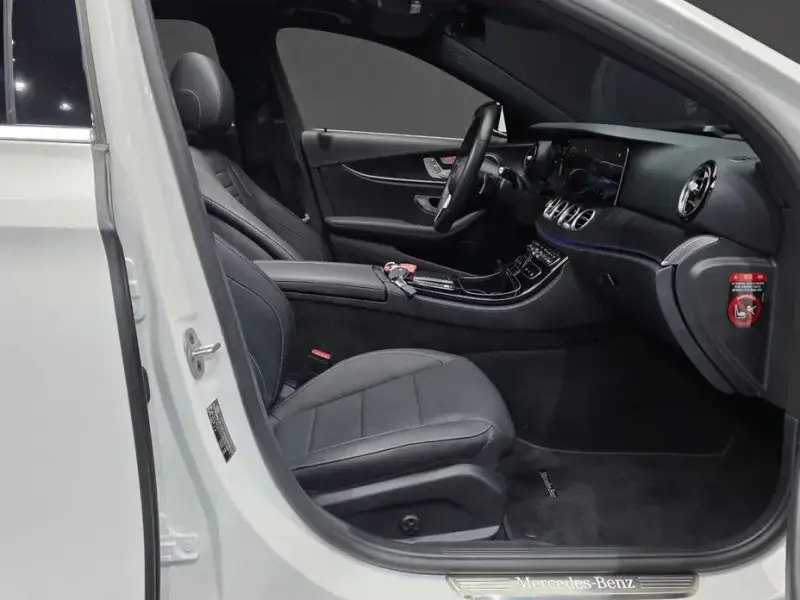 2022 Mercedes-Benz E-Класс с пробегом 30 679 км