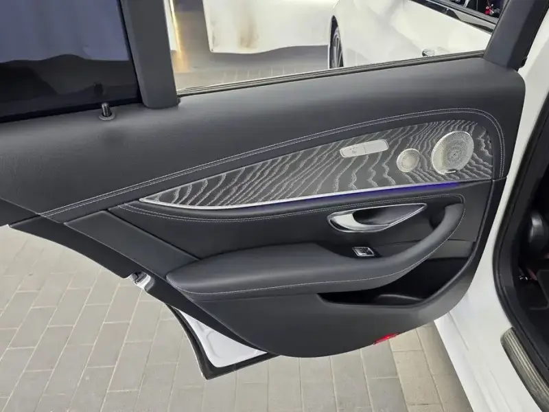2023 Mercedes-Benz E-Класс с пробегом 40 531 км
